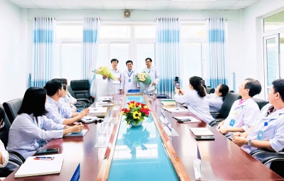 Trao Quyết định bổ nhiệm Phó Trưởng Khoa